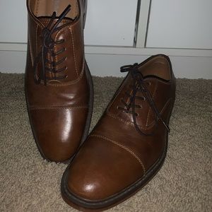 MENS dress shoes